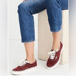 Vans Burgundy suede low top sneaker sz 7.5
